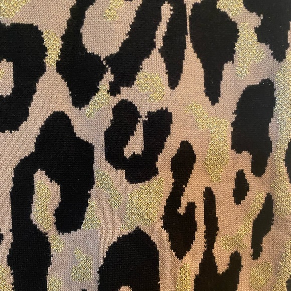 Fashion nova, knit high waist, pencil skirt new without tag - Picture 4 of 7